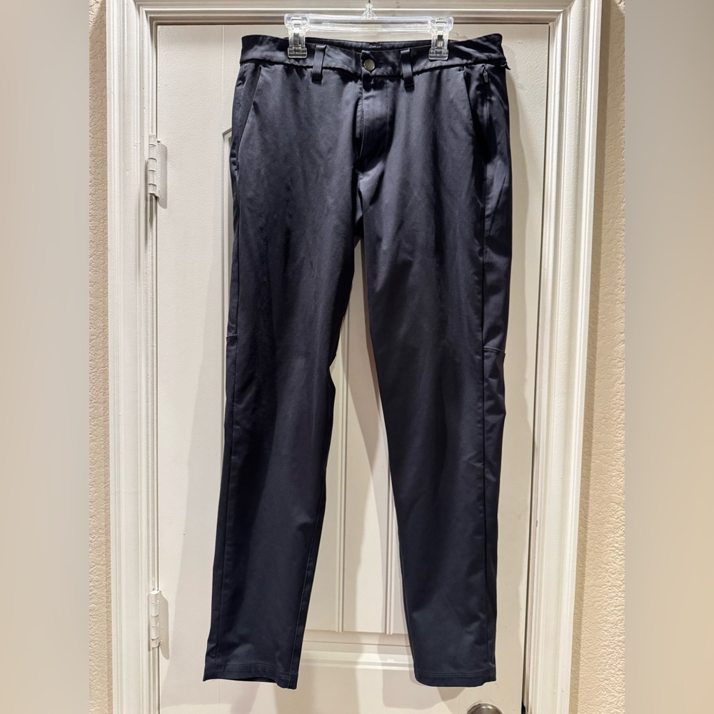 Lululemon Commission Pant Slim 31”W x 30"L in Black